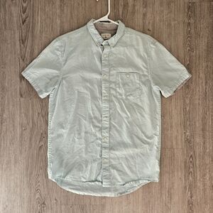 Quiksilver Men's Casual Button Down Shirt in Light Blue Size Small